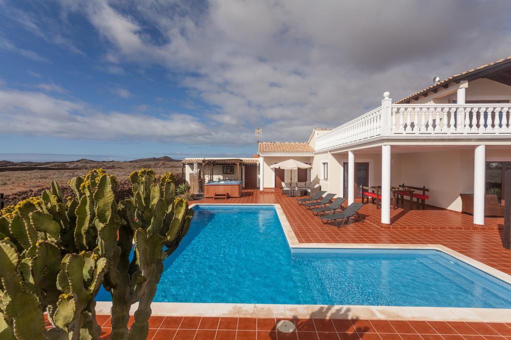 Hôtel The Fit Retreat à Lajares Extérieur photo